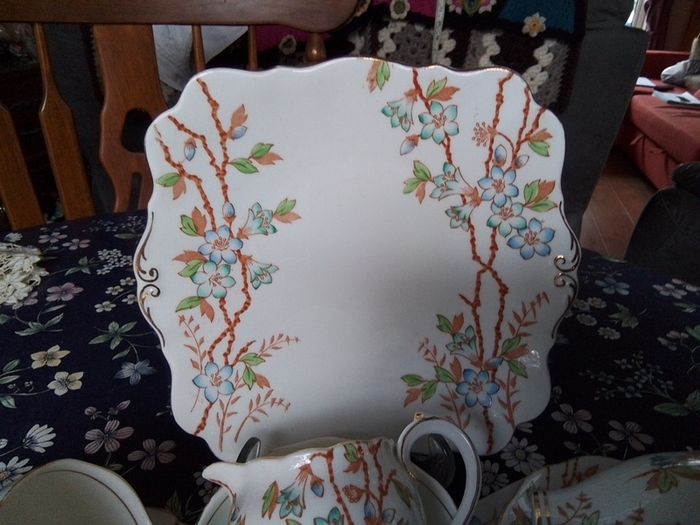 Rosyln Twenty Piece China Teaset