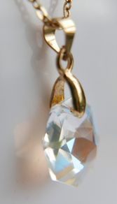 Vintage Crystal Pendant Charm & Gold Plated Chain Necklace Length 18"
