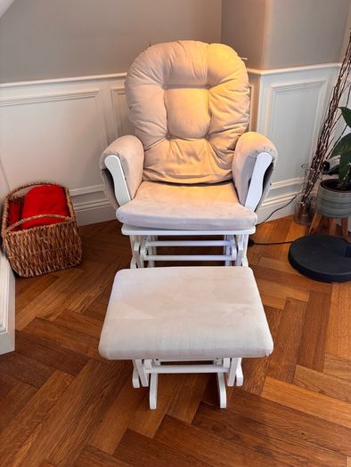 KUB Feeding Chair and Footstool