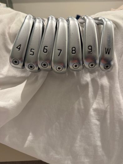 Ping i240 irons - 4-GW