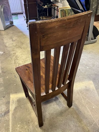 Solid wood dining table + 6 matching chairs