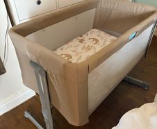 Bedside crib