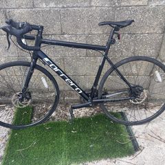 Carrera Zelos Disc Road Bike, Immaculate Condition, Barely Ridden!