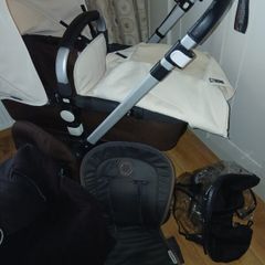 Bugaboo cameleon  3 Brown and Cream colour   with 2  buggy seat liner rain cover footmuff  all for 90 euro comes from a Pet and smoke free home