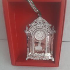 New newbridge Christmas collectable clock