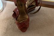 Mode in pelle Sandles