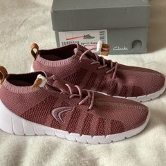 Clarks kids shoes size 1.5F