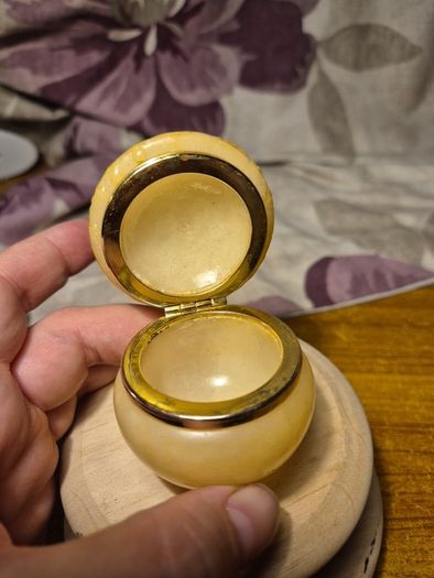 Vintage Mid Century Italian Alabaster Trinket / Jewelry Box With Flowers