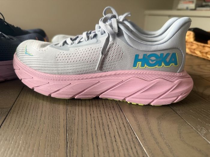 Hoka runners size 5