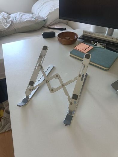 Collapsible Laptop Stand