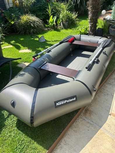Inflatable boat