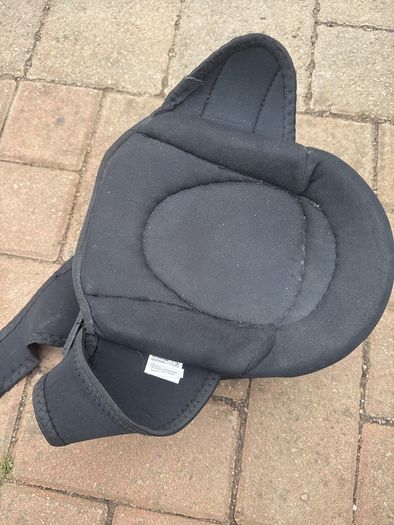 Knee pads