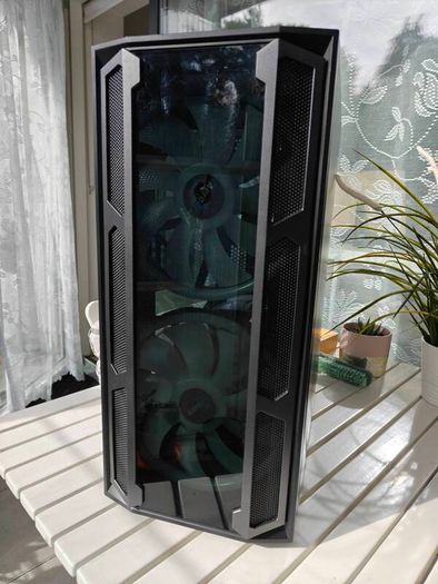 PC Case E-ATX 6 RGB Fans + Fan Controller