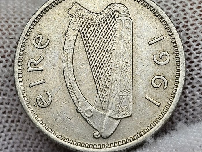 Ireland 1961 3d Threepence Beautiful Grade