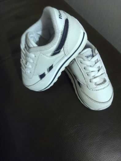Reebok Trainers, size UK-4, EU-20
