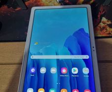 Samsung A7  tablet 10. 4 inch in perfect working order don't come with charger only cable
