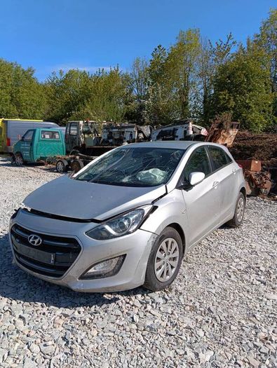Breaking Hyundai i30 2016 1.6crdi