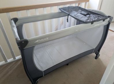 Hauck Sleep n Play Travel Cot