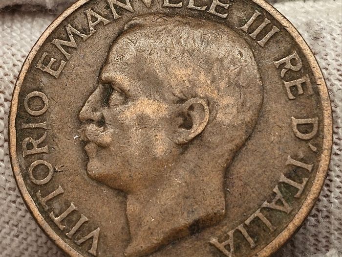 Italy 1926 10 Centesimi Coin