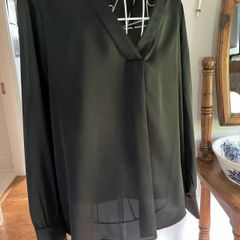 Black top blouse