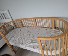 Stokke Sleepi Bed  Complete Set (Excellent Condition)