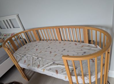 Stokke Sleepi Bed  Complete Set (Excellent Condition)