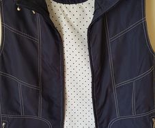 Navy Gilet/ White Stitching Size 14 Pockets and Zip