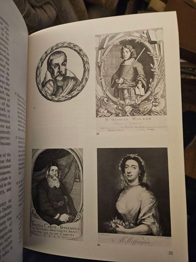 The Irish Face. By National Library Of Ireland. First Edition 1967 Paperback In Good Condition.  See Photos For Same.