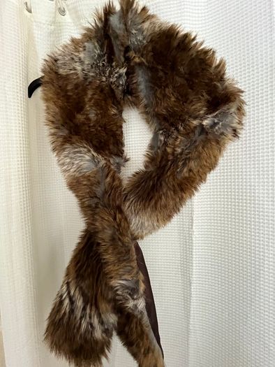 New Villa Fur Scarf/ Collar