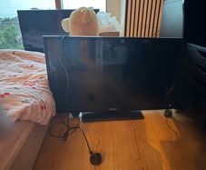 Walker tv - 32inch