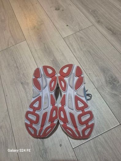Hoka Bondi 8 Trainer