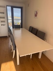 Extendable ikea table & 6 chairs