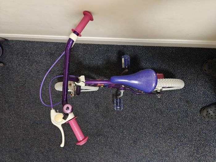 Girls bike