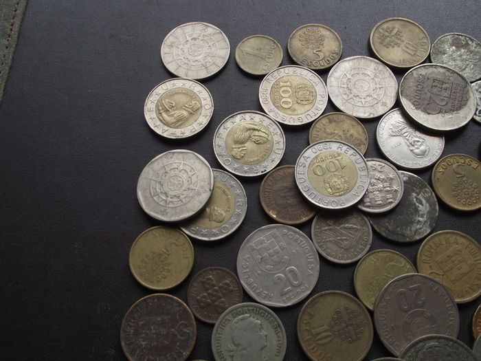 A Lot of 490+ grams of coins from Portugal