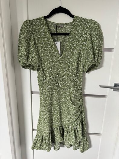 BNWT Stradivarius Green Floral Dress Size S