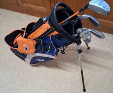 Golf Clubs. US Kids Golf Set For Right Handed 8 To 9 Year Old. Collect In Dublin Or Receive Via Post.