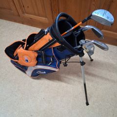 Golf Clubs. US Kids Golf Set For Right Handed 8 To 9 Year Old. Collect In Dublin Or Receive Via Post.