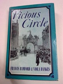 Vicious circle. The theft of the Irish crown jewels.