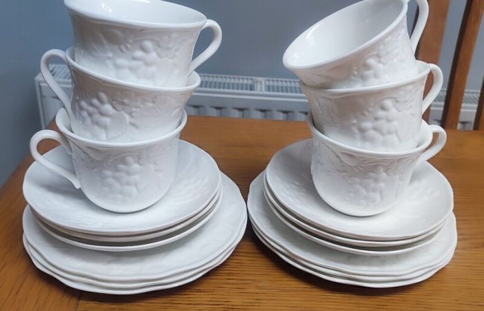 Wedgwood Strawberry and Vine