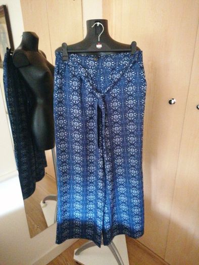 Women's Trousers NWOT SIZE 12