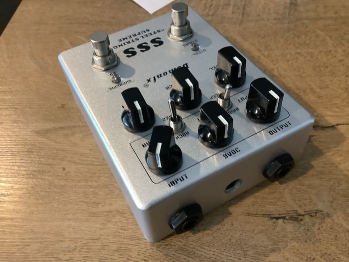 Demonfx SSS (Steel String Supreme) pedal