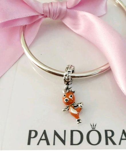 Pandora Disney Parks Epcot Red Bird - Parks Exclusive Charm