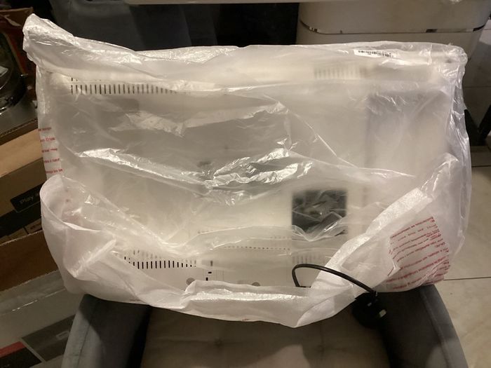 JVC 24 inch LED SMART Television with USB, 2 HDMI, PC Connection port, WIFI connectivity, etc (Boxed / Like New)