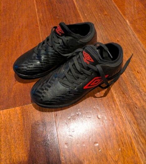 Astro football shoes size 35