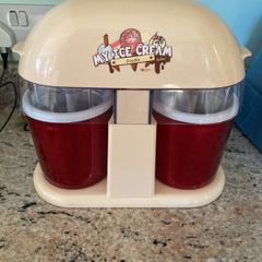 icecream maker