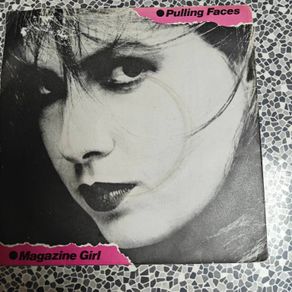 Pulling Faces, "Magazine Girl" Irish funk rock 1984
