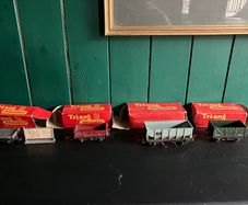 hornby train carriages