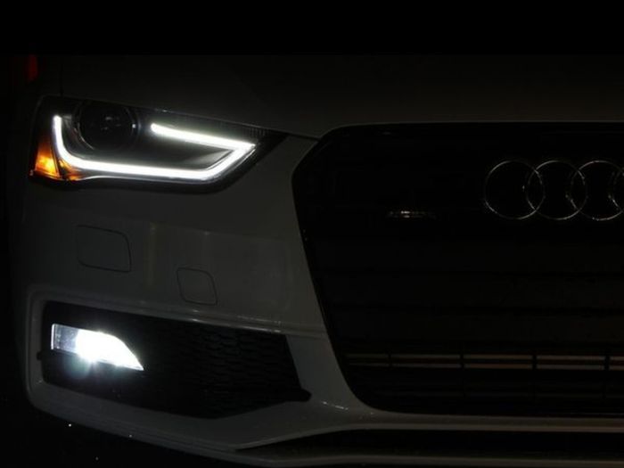 x2 LED Hb4, 9006 foglight bulbs