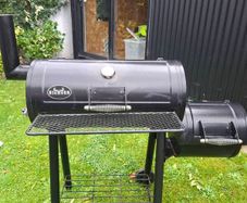 Big Horn smoker charcoal BBQ