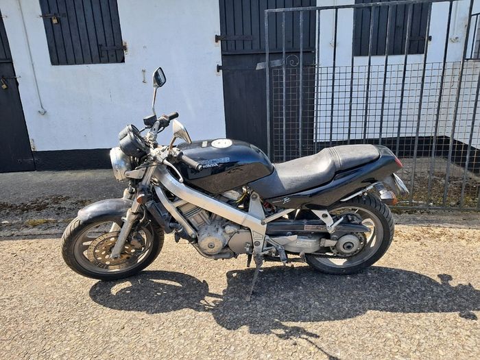 1989 Honda Bros (nt400)
